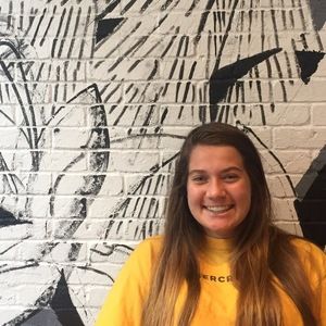 Meet your Posher, Lauren